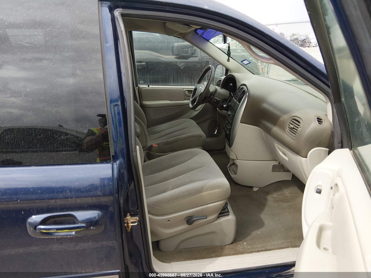 2006 CHRYSLER TOWN &amp; COUNTRY TOURING · 5/11