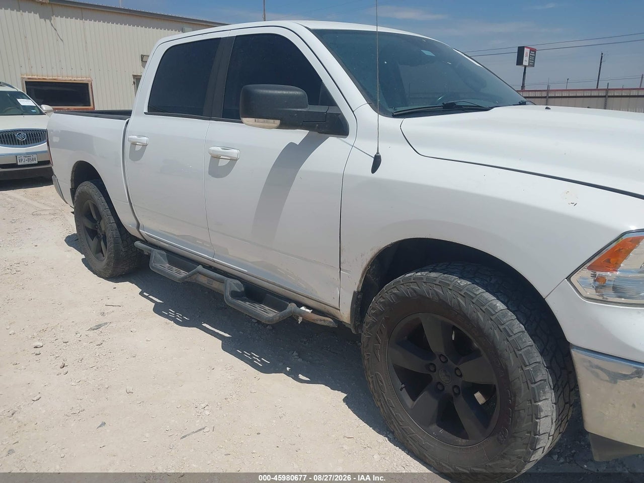 2019 RAM 1500 CLASSIC SLT  4X4 5'7 BOX · 6/11
