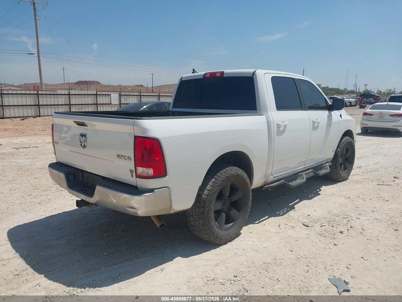 2019 RAM 1500 CLASSIC SLT  4X4 5'7 BOX · 4/11
