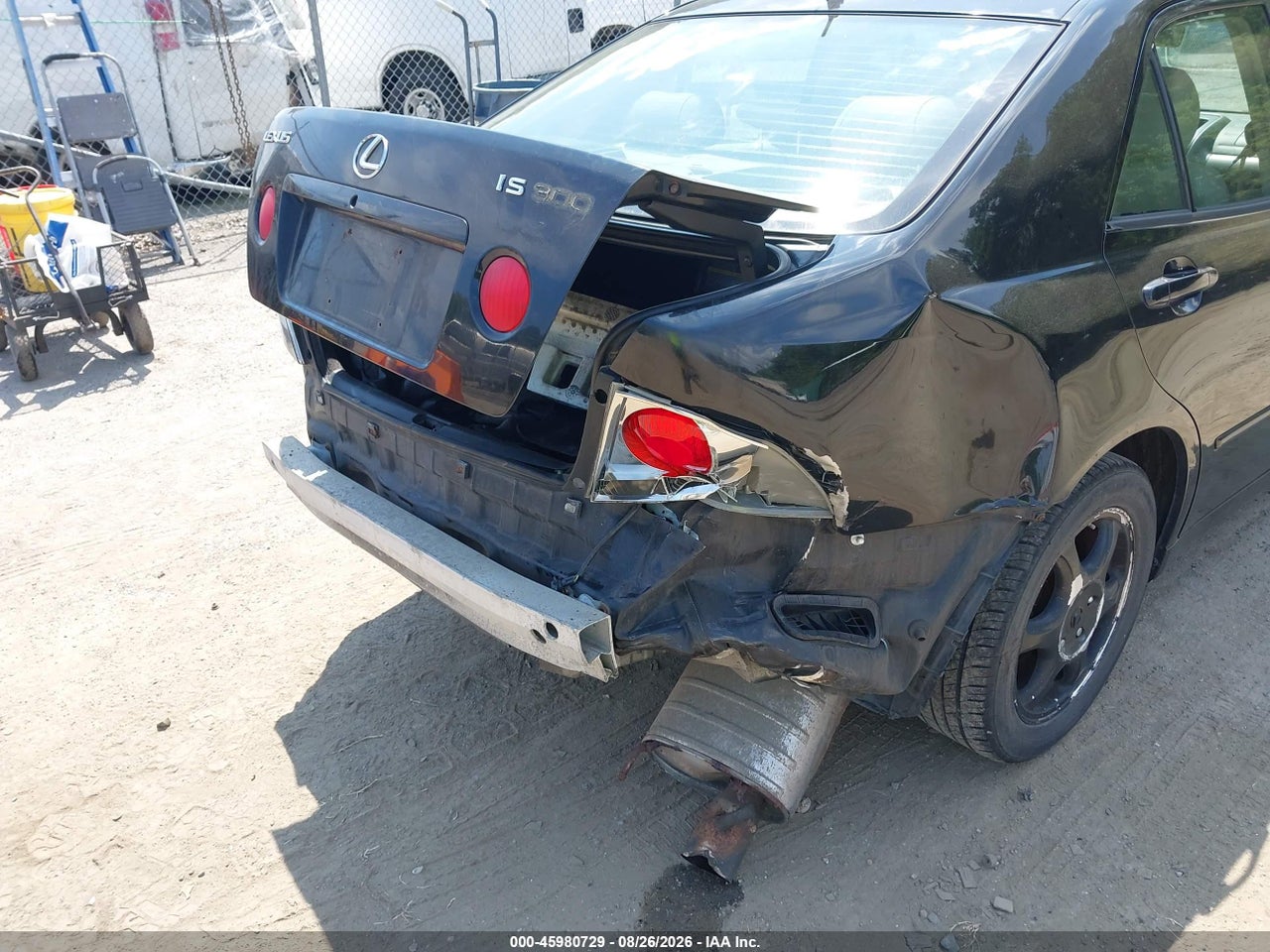 2001 LEXUS IS 300   · 6/11