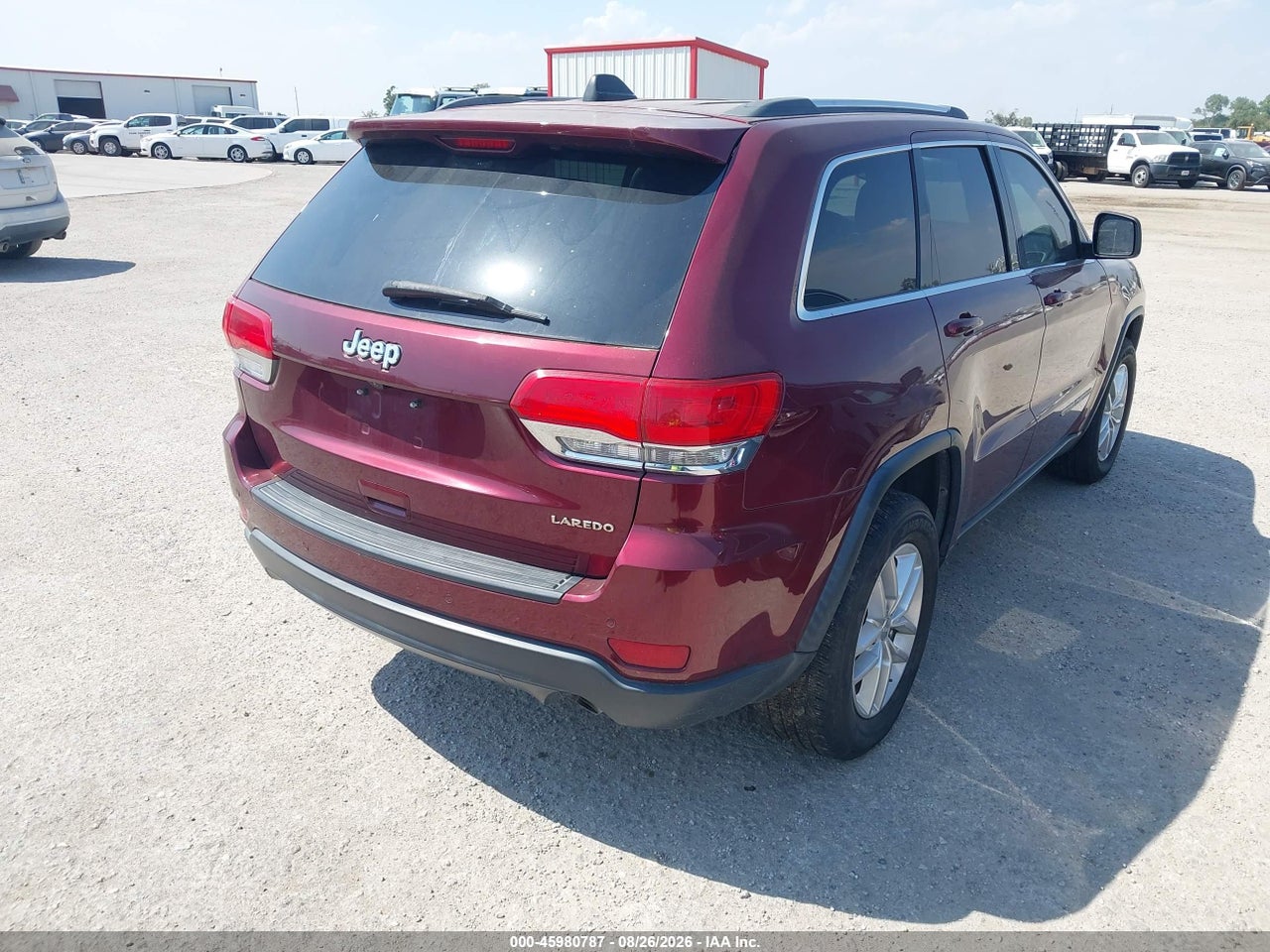 2018 JEEP GRAND CHEROKEE LAREDO E 4X2 · 4/11