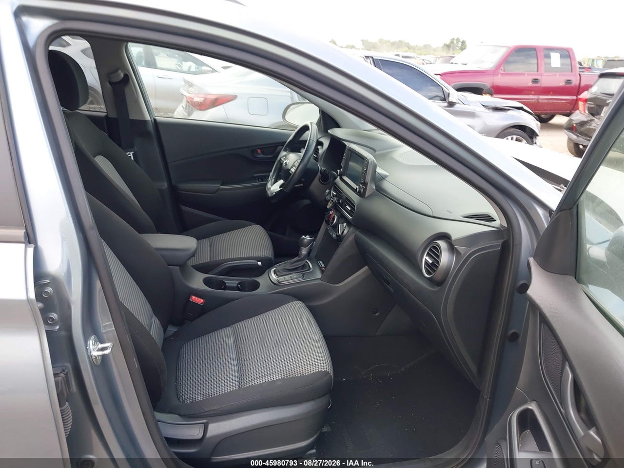 2021 HYUNDAI KONA SEL · 5/10