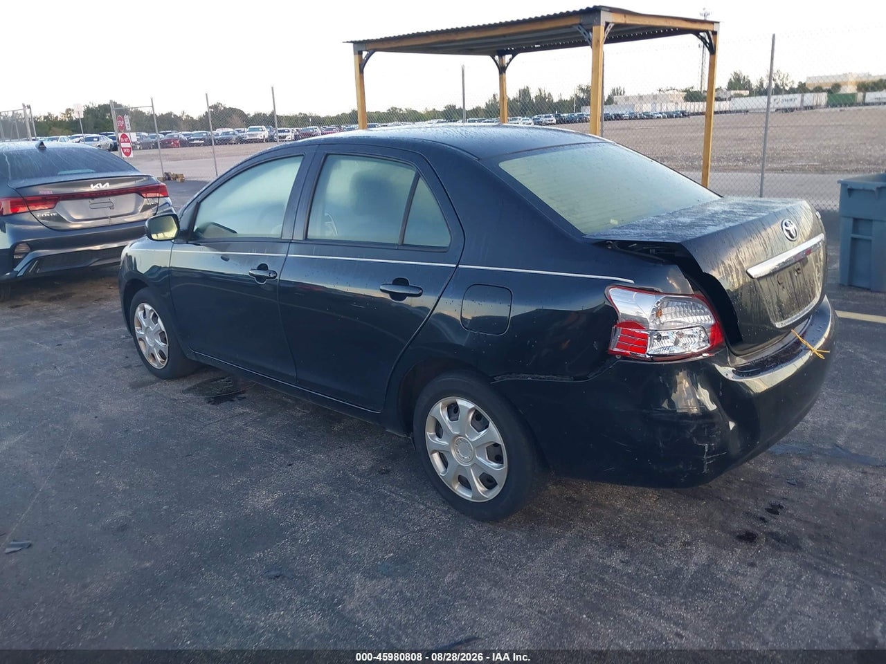 2012 TOYOTA YARIS   · 3/11