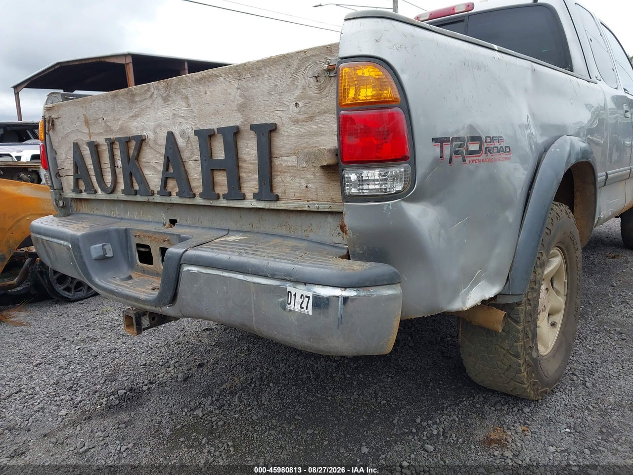 2001 TOYOTA TUNDRA SR5 V8 · 6/11