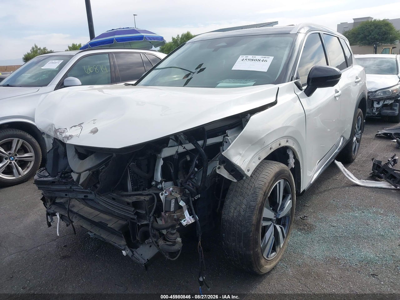 2023 NISSAN ROGUE SL FWD · 2/11