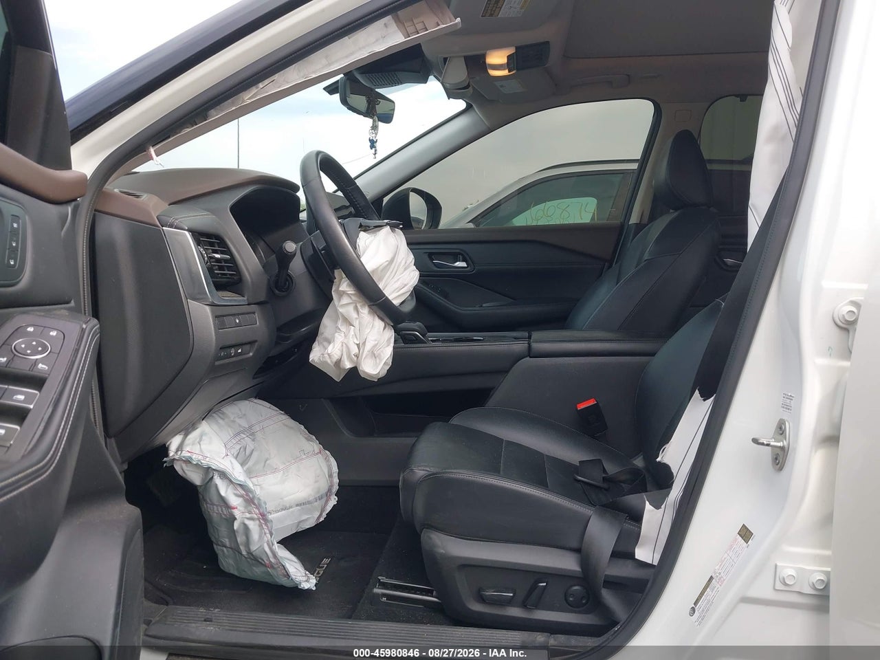 2023 NISSAN ROGUE SL FWD · 5/11