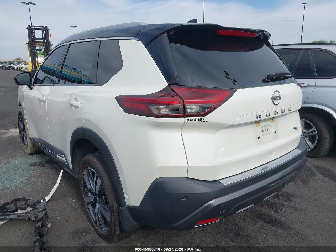 2023 NISSAN ROGUE SL FWD · 3/11