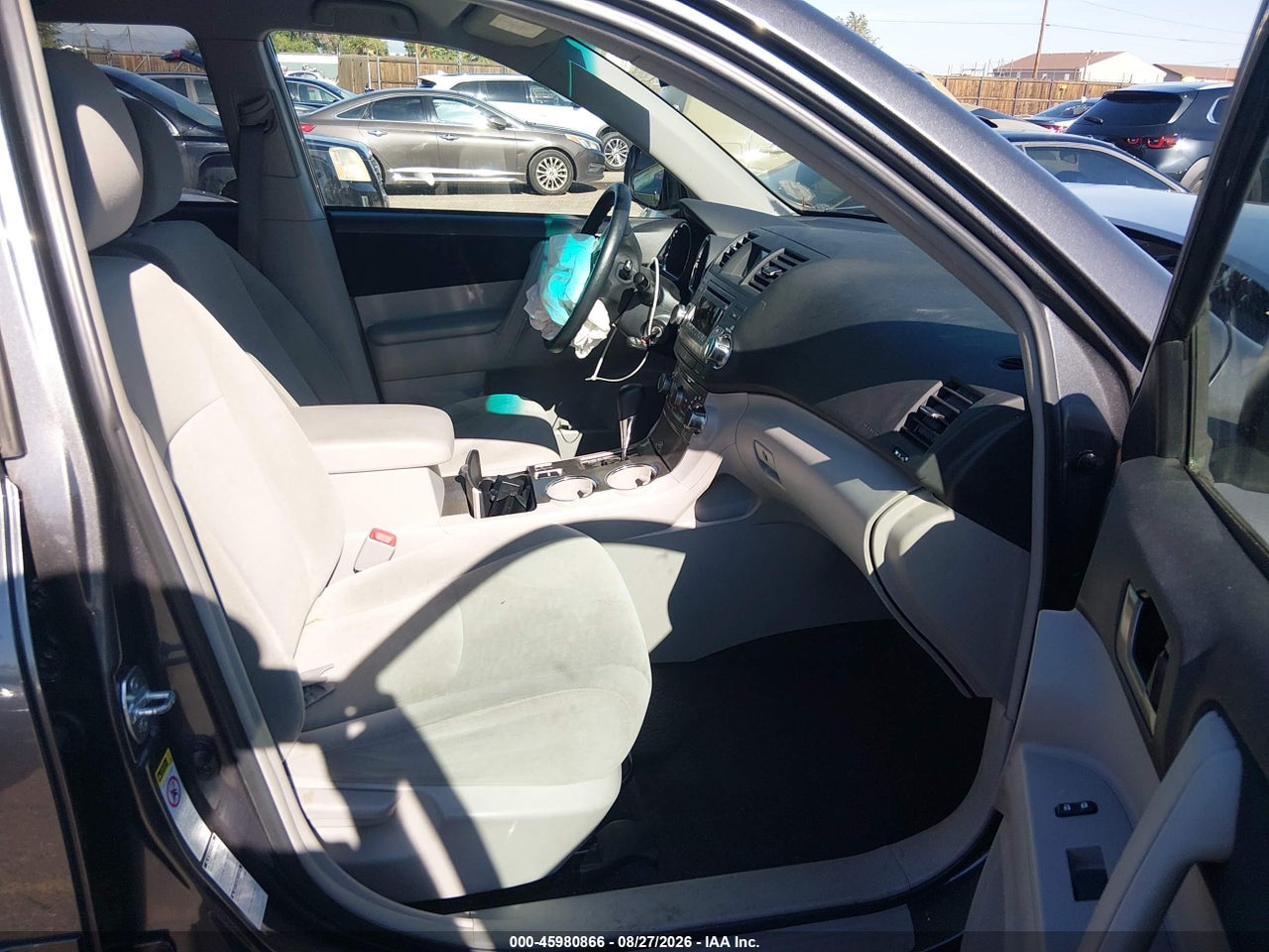 2012 TOYOTA HIGHLANDER BASE V6 · 5/10