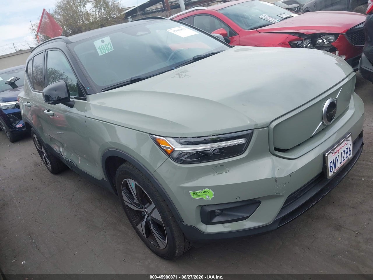 2021 VOLVO XC40 RECHARGE PURE ELECTRIC P8