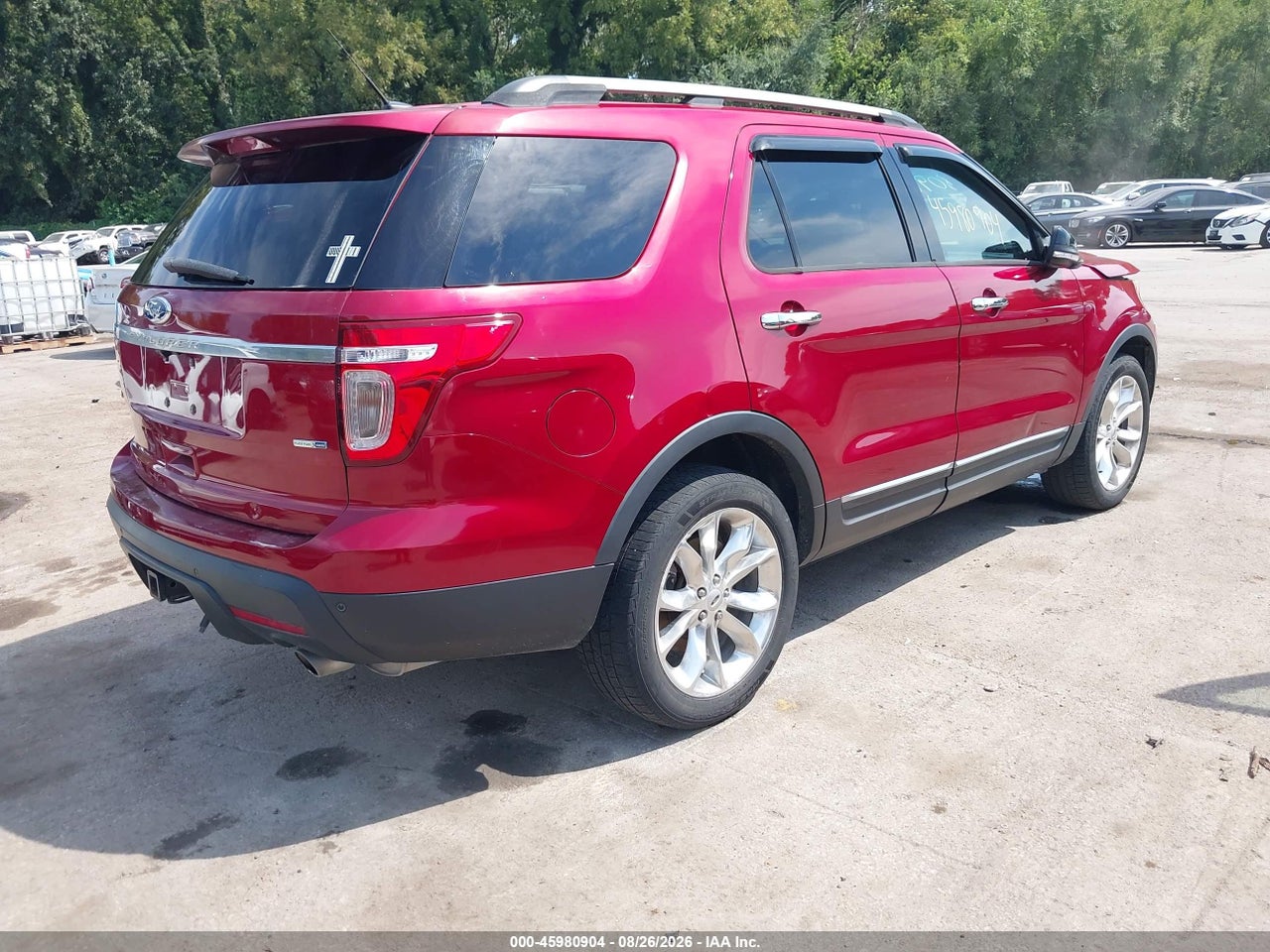 2015 FORD EXPLORER XLT · 4/11