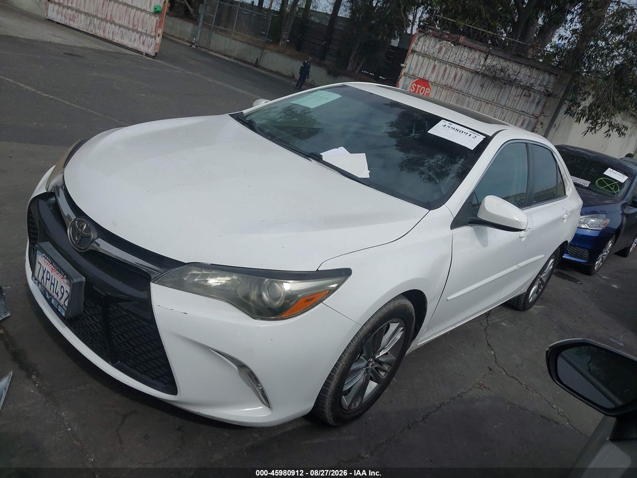 2017 TOYOTA CAMRY SE · 2/11