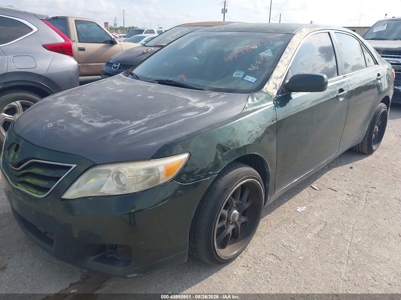 2011 TOYOTA CAMRY LE · 2/11
