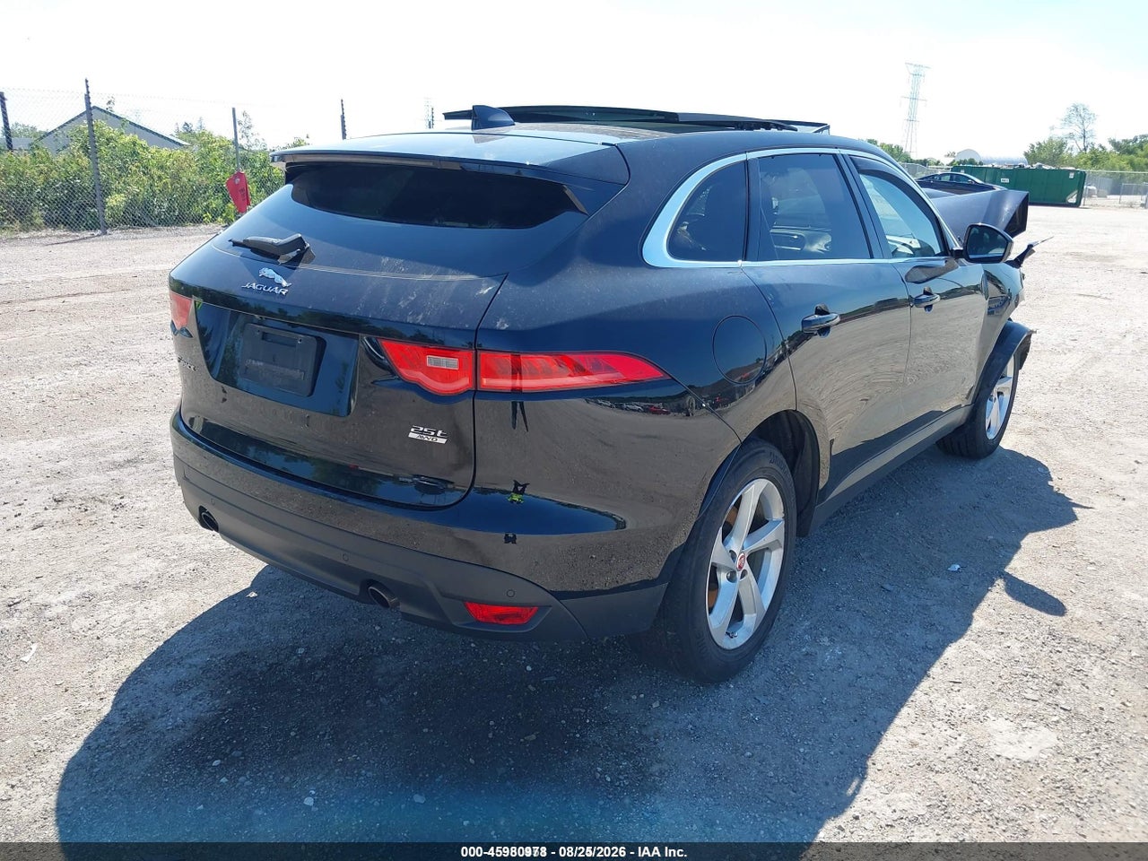 2019 JAGUAR F-PACE 25T PREMIUM · 4/10