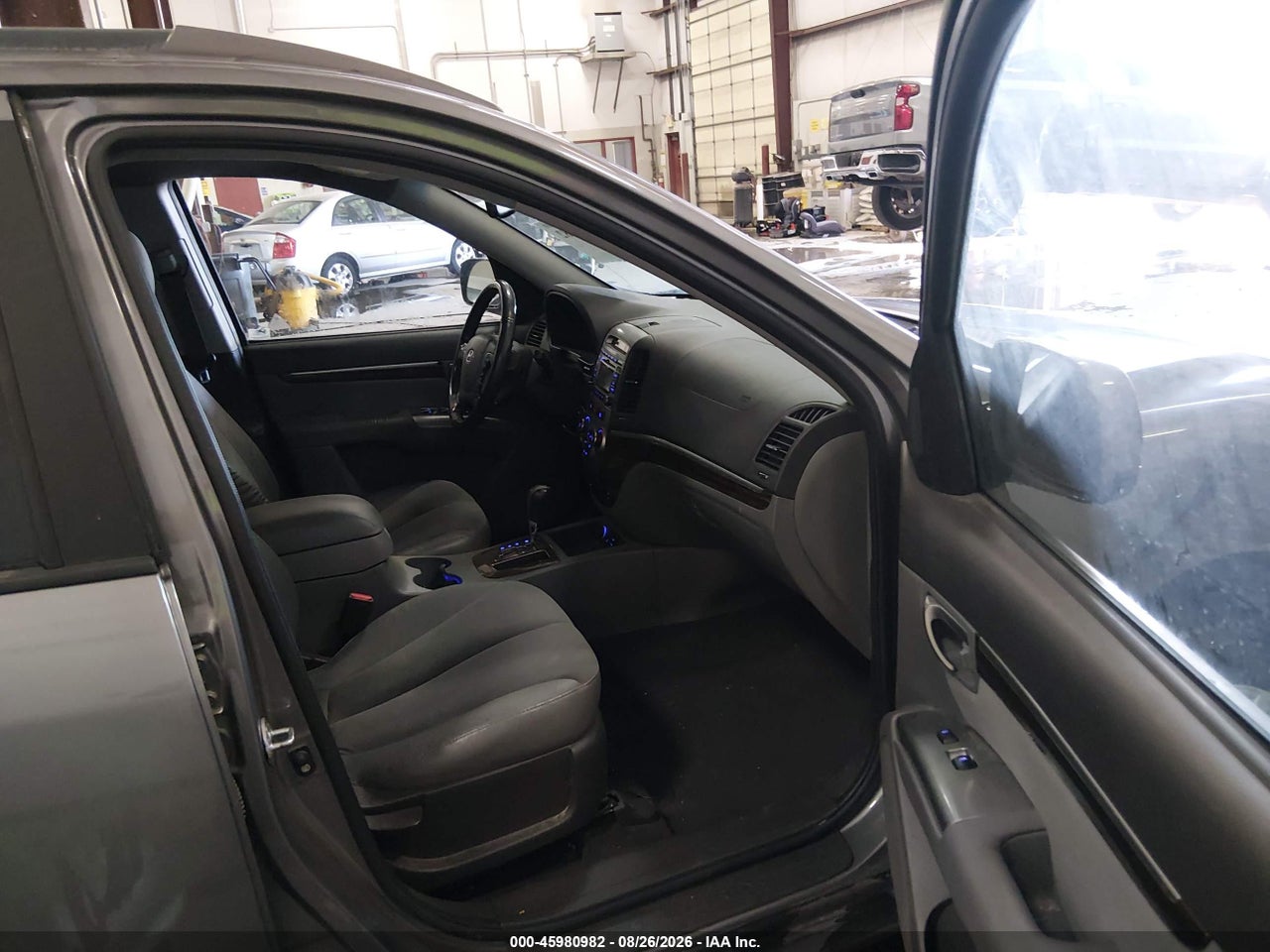 2010 HYUNDAI SANTA FE SE · 5/11