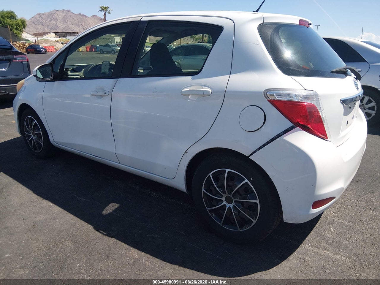 2013 TOYOTA YARIS LE · 3/11