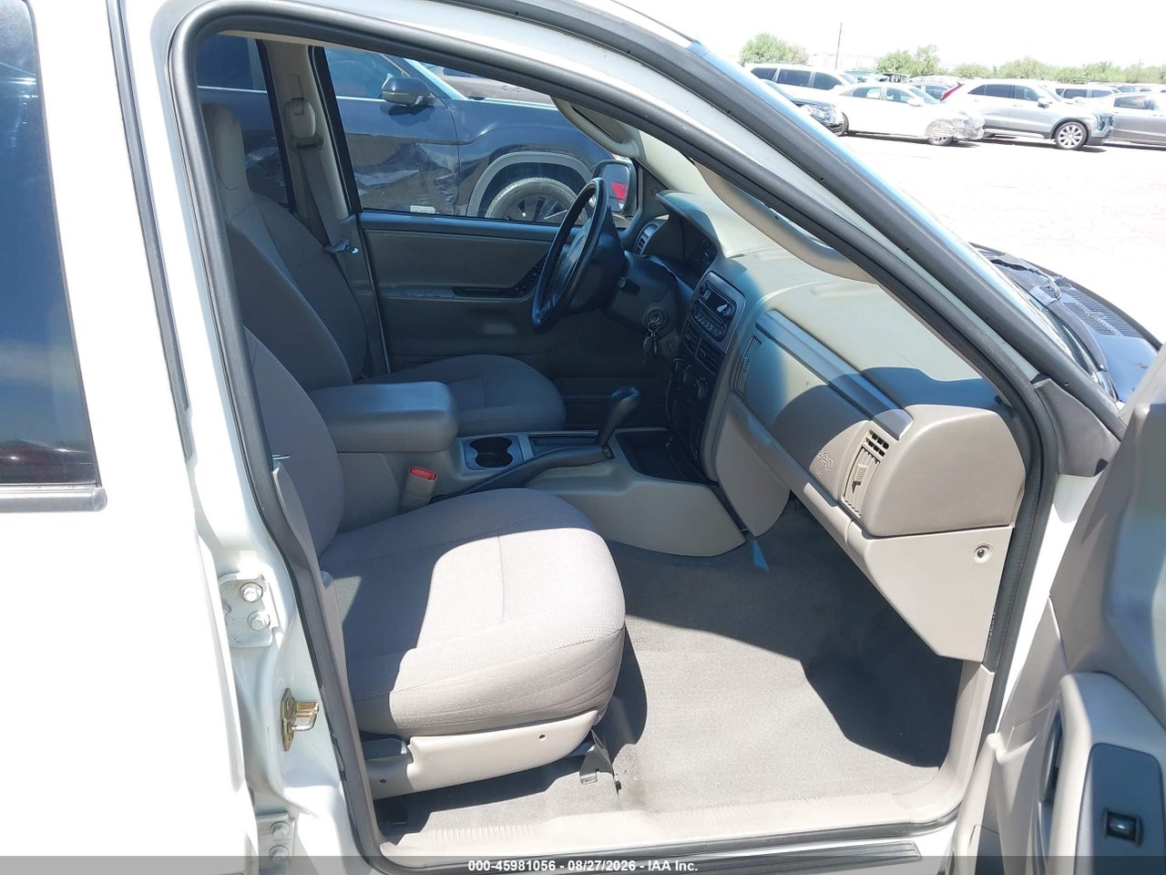 2003 JEEP GRAND CHEROKEE LAREDO · 5/11