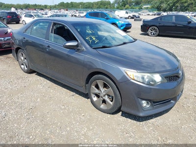 2012 TOYOTA CAMRY SE V6