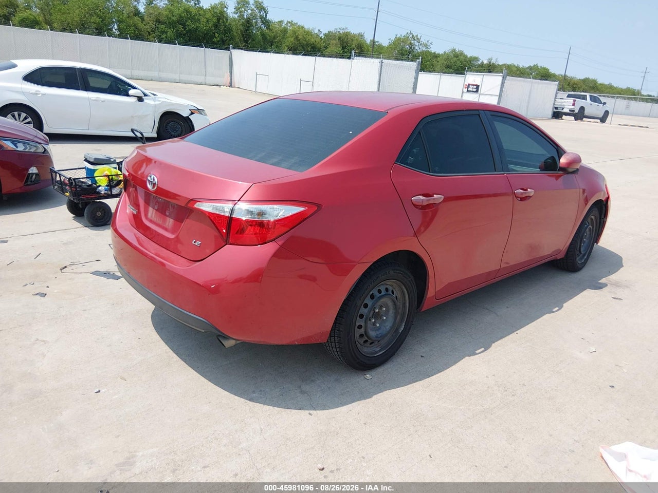2015 TOYOTA COROLLA LE · 4/11