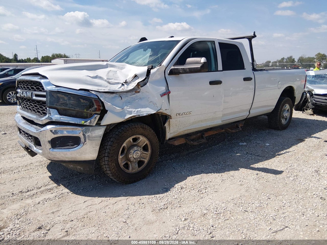 2021 RAM 2500 TRADESMAN  4X4 8' BOX · 2/11