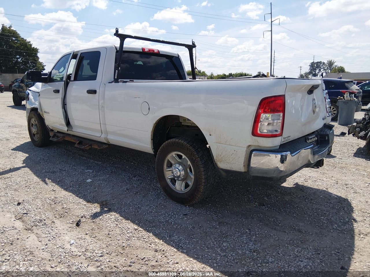 2021 RAM 2500 TRADESMAN  4X4 8' BOX · 3/11