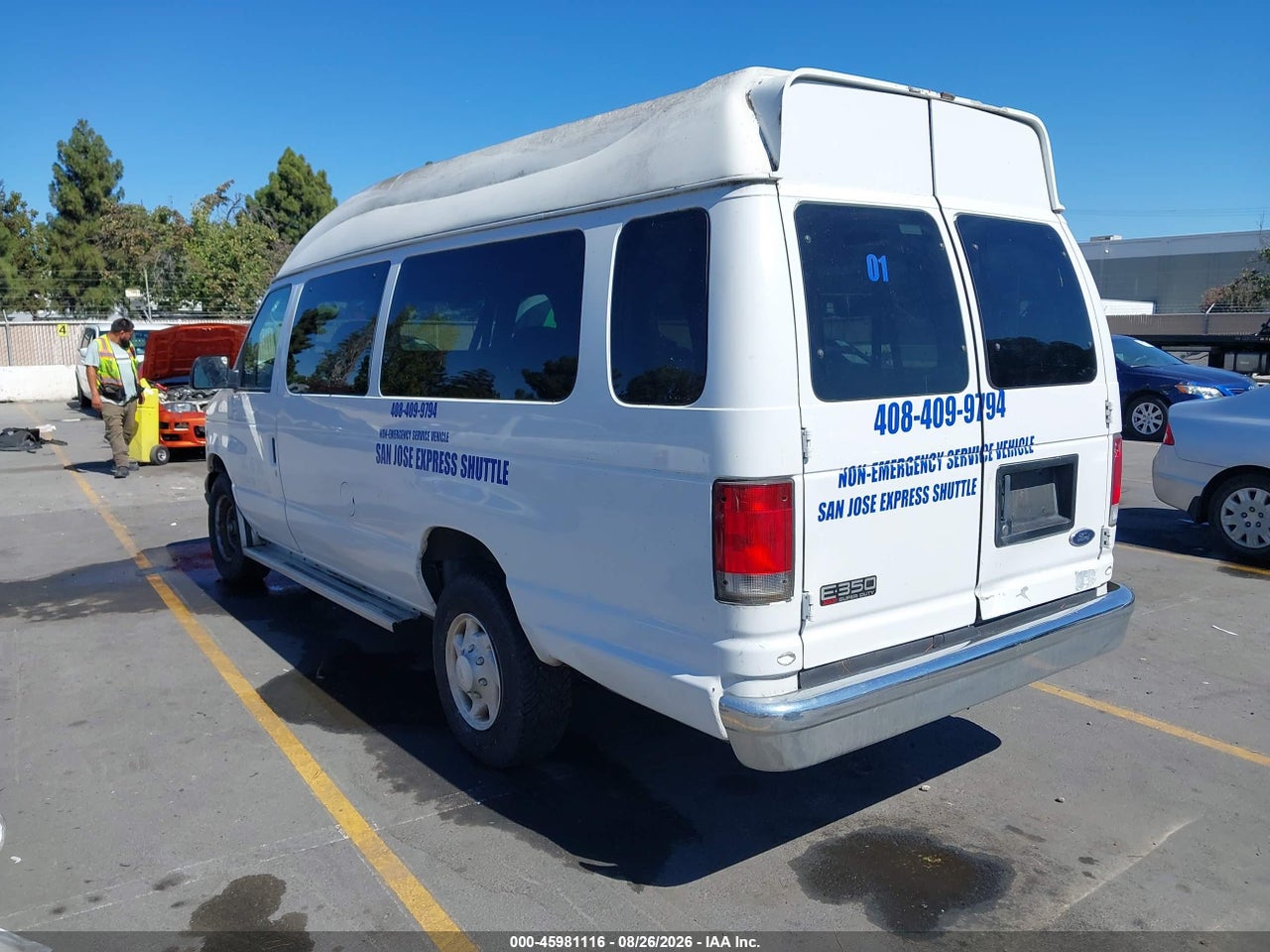 2001 FORD E-350 SUPER DUTY XL/XLT · 3/10
