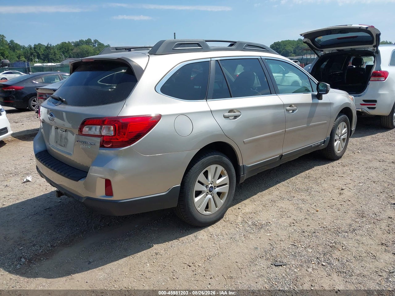 2015 SUBARU OUTBACK 2.5I PREMIUM · 4/11