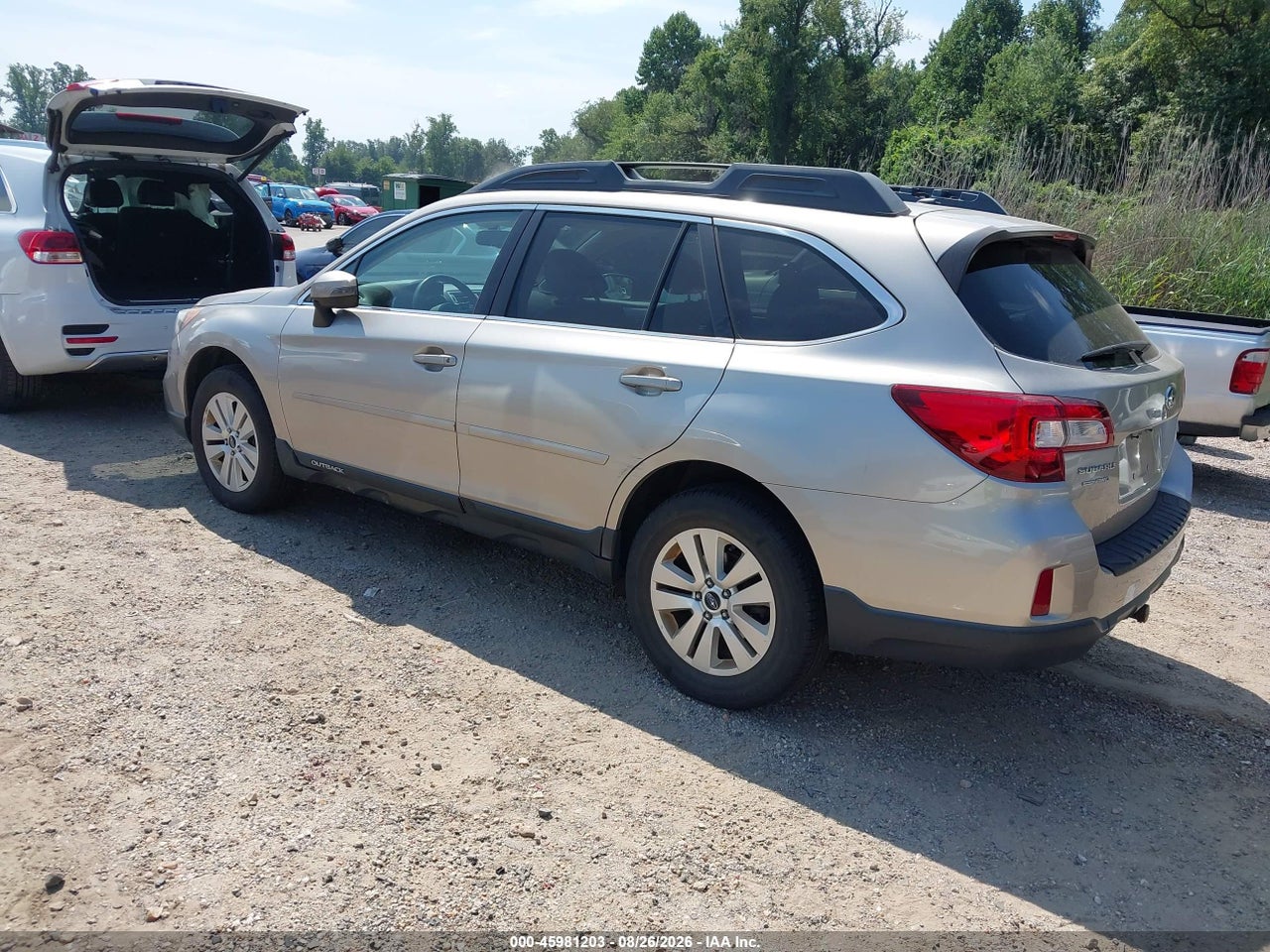 2015 SUBARU OUTBACK 2.5I PREMIUM · 3/11