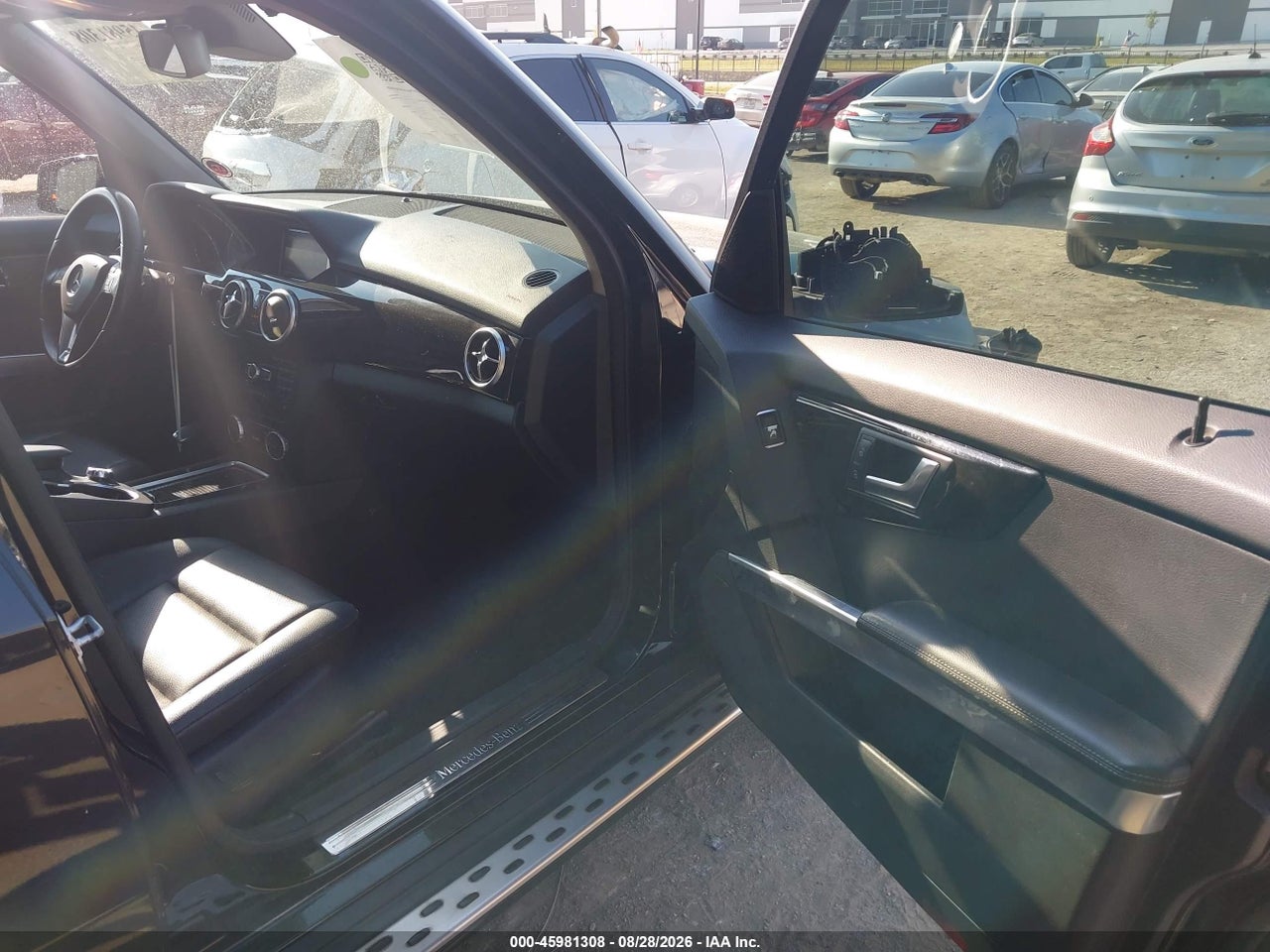 2015 MERCEDES-BENZ GLK 350   · 5/11