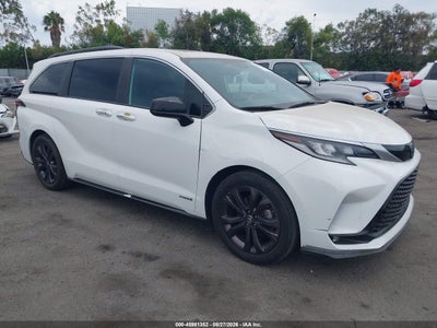 5TDDRKEC9MS****** · 2021 TOYOTA SIENNA XSE