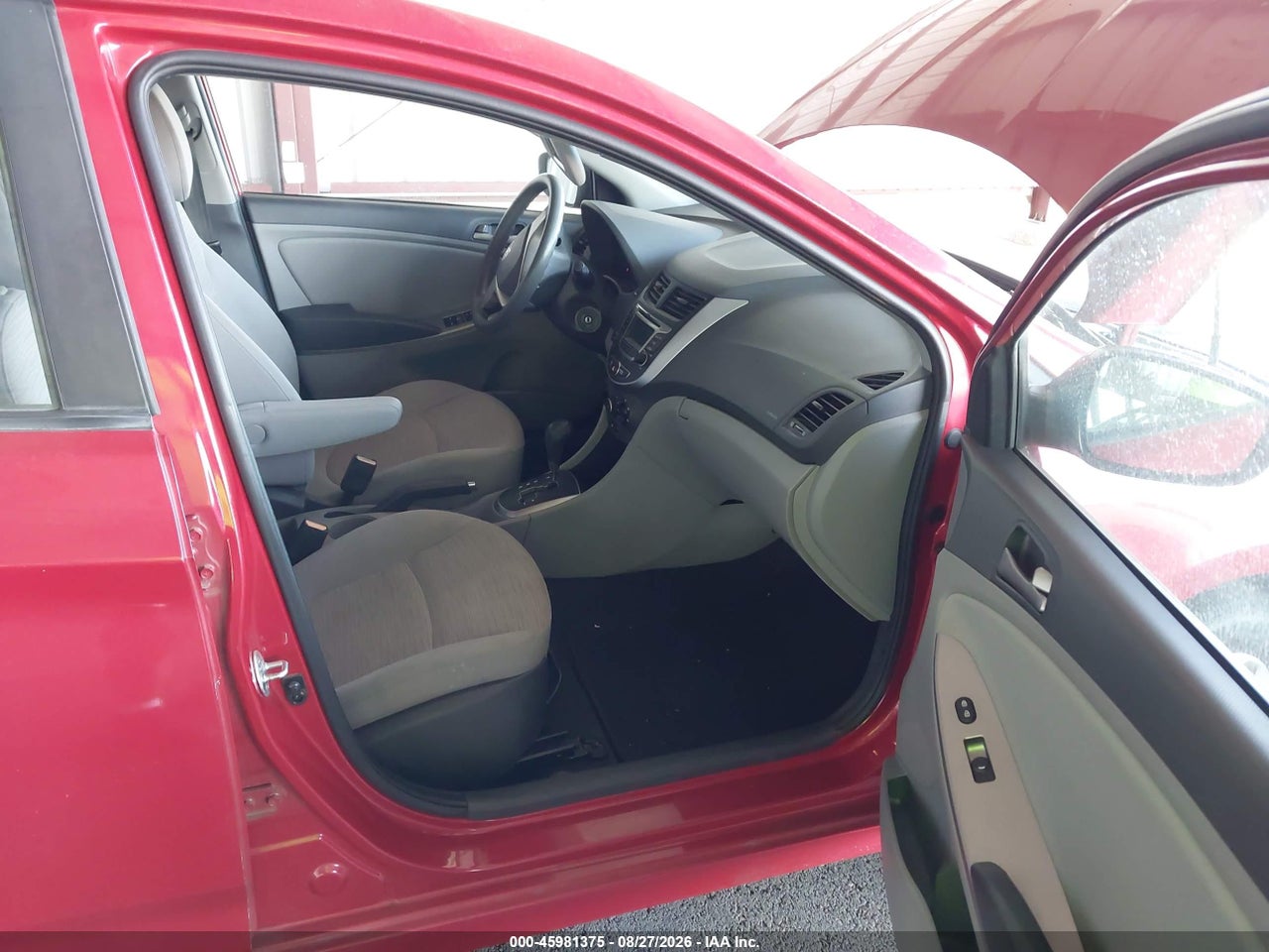 2017 HYUNDAI ACCENT SE · 5/10
