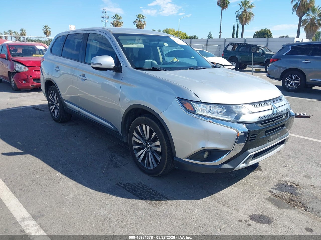 JA4AD3A37KZ****** · 2019 MITSUBISHI OUTLANDER SE