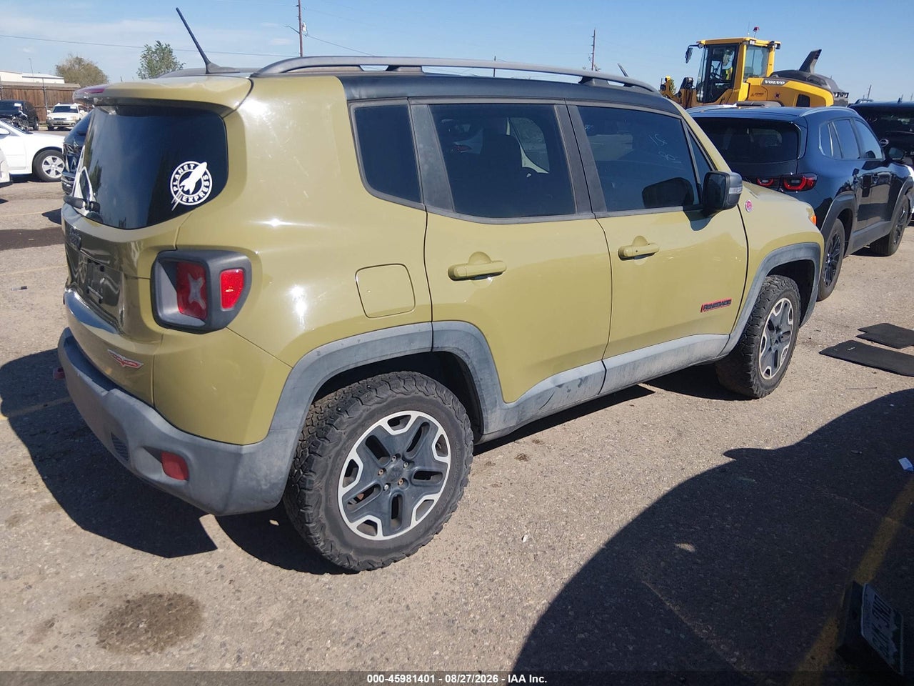 2015 JEEP RENEGADE TRAILHAWK · 4/10