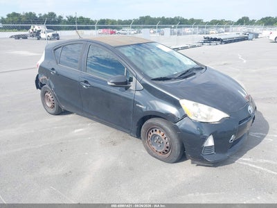2013 TOYOTA PRIUS C ONE