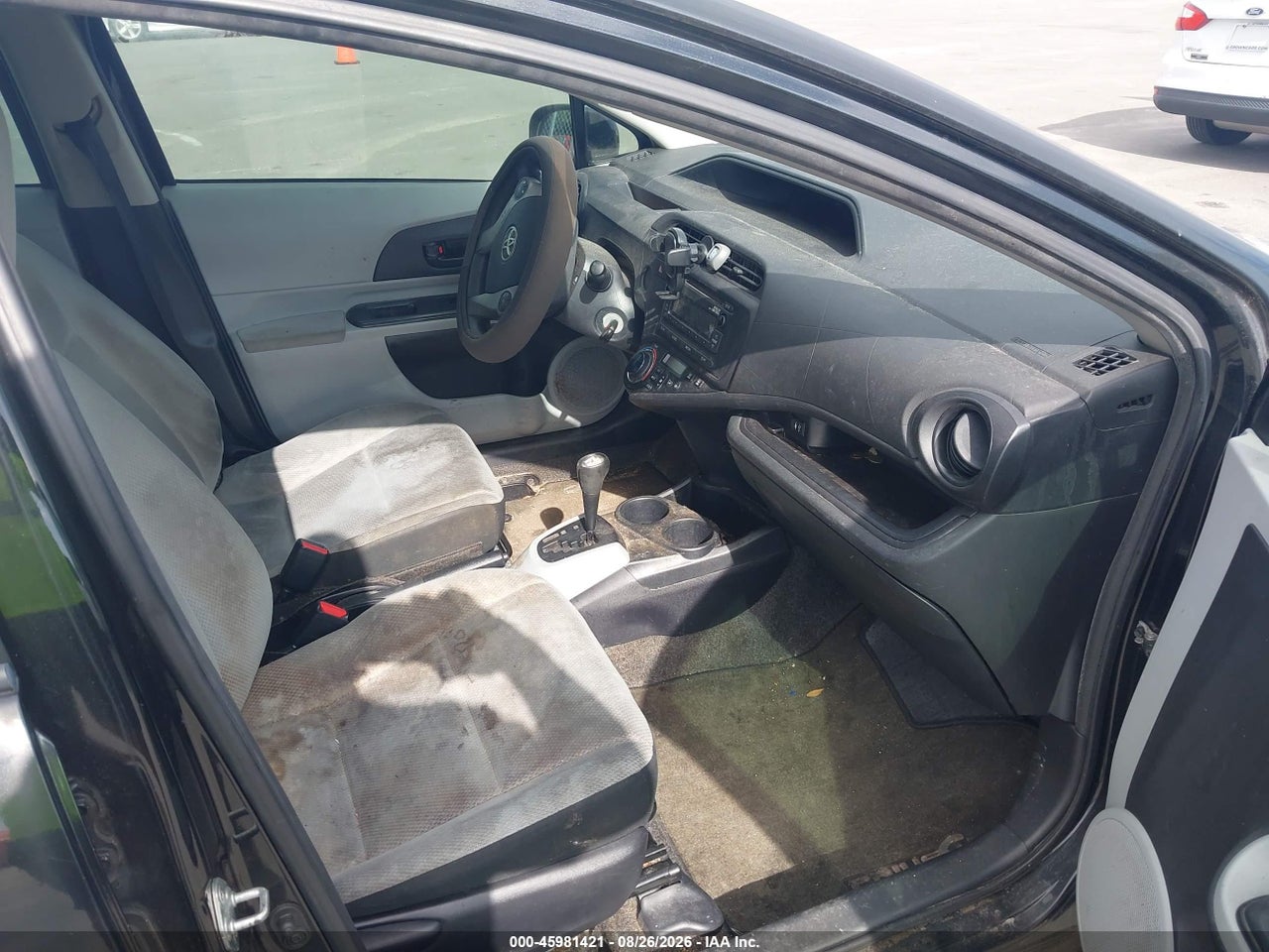 2013 TOYOTA PRIUS C ONE · 5/11