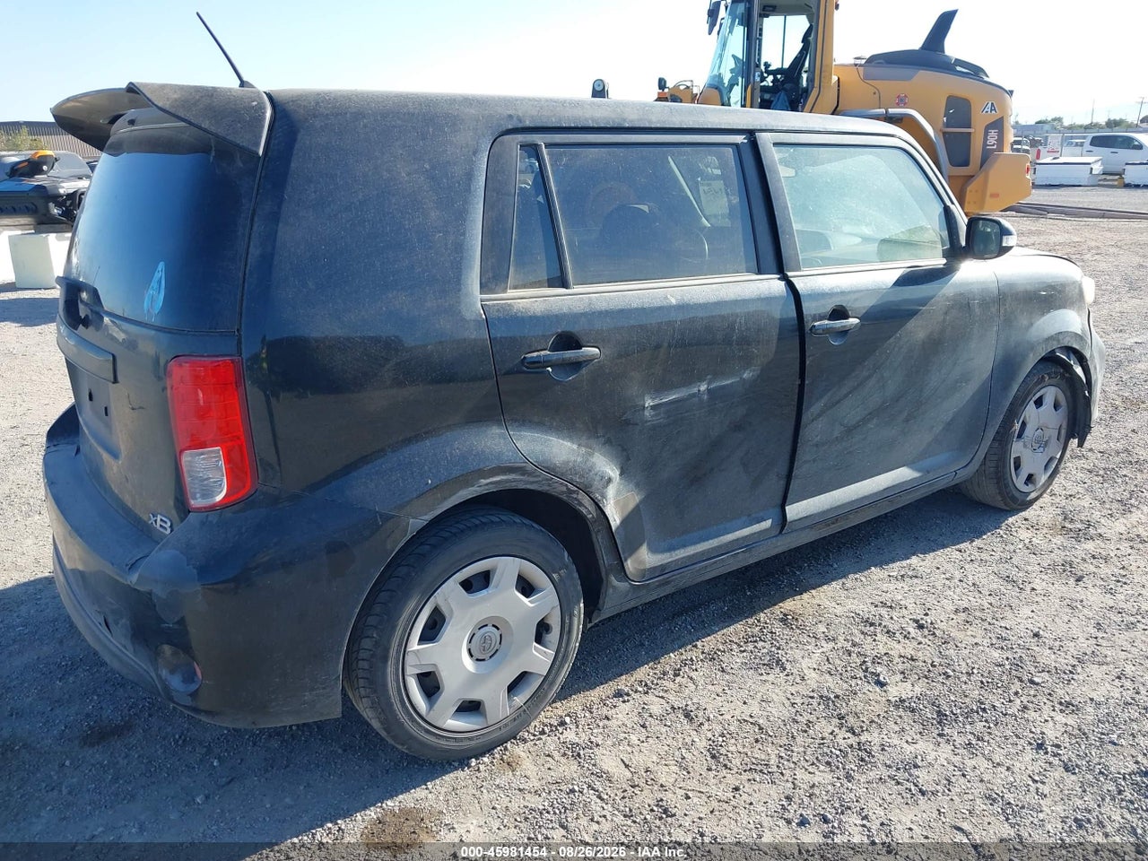 2013 SCION XB · 4/11