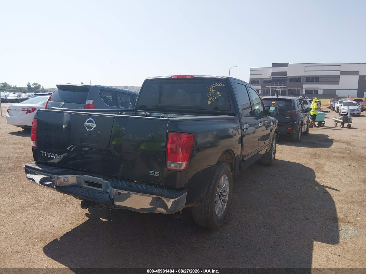 2005 NISSAN TITAN LE · 4/10