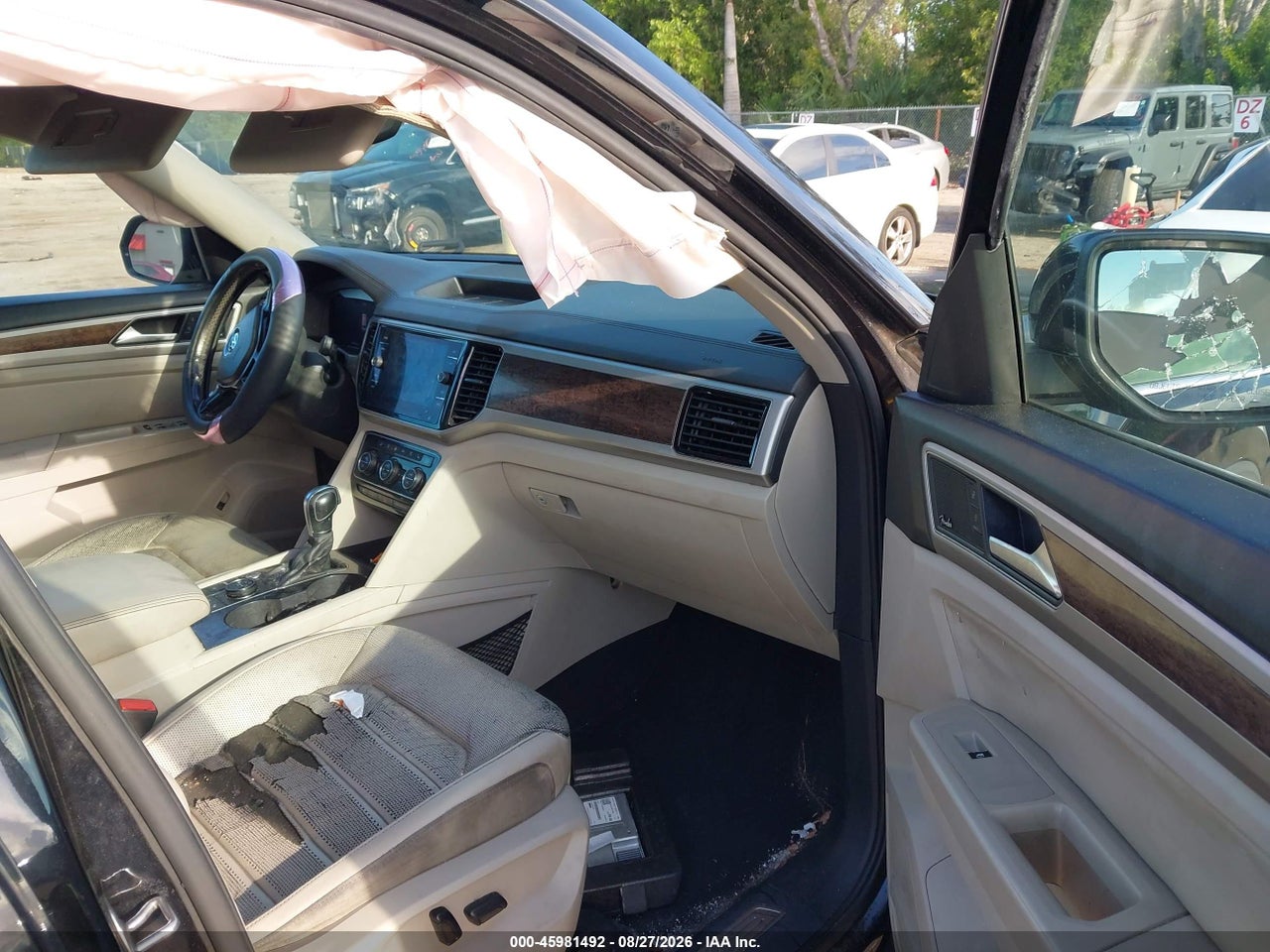 2018 VOLKSWAGEN ATLAS 3.6L V6 SEL PREMIUM · 5/11