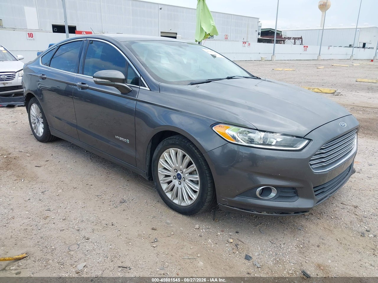 3FA6P0LUXGR****** · 2016 FORD FUSION HYBRID SE