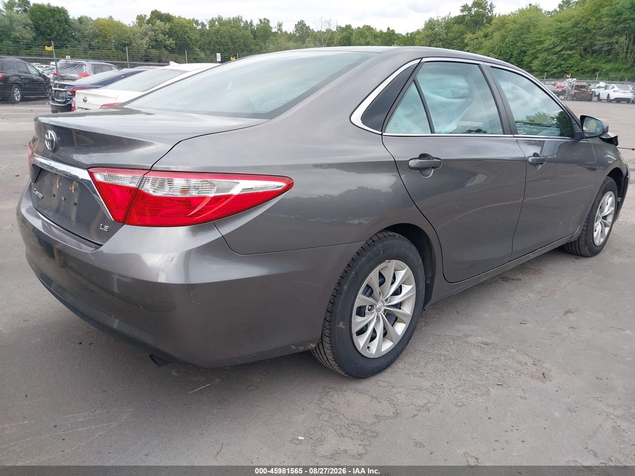 2017 TOYOTA CAMRY LE · 4/11
