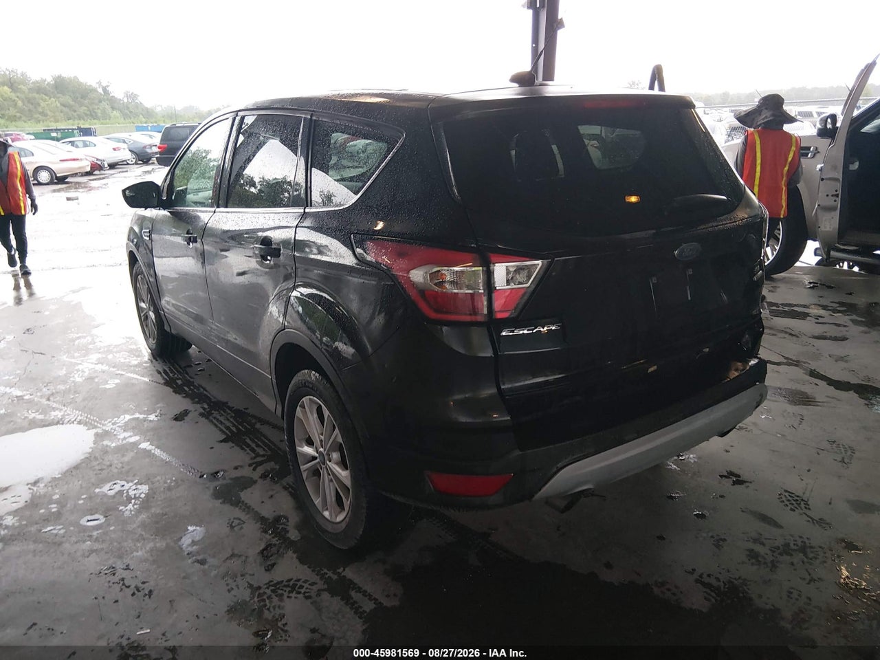 2017 FORD ESCAPE SE · 3/11