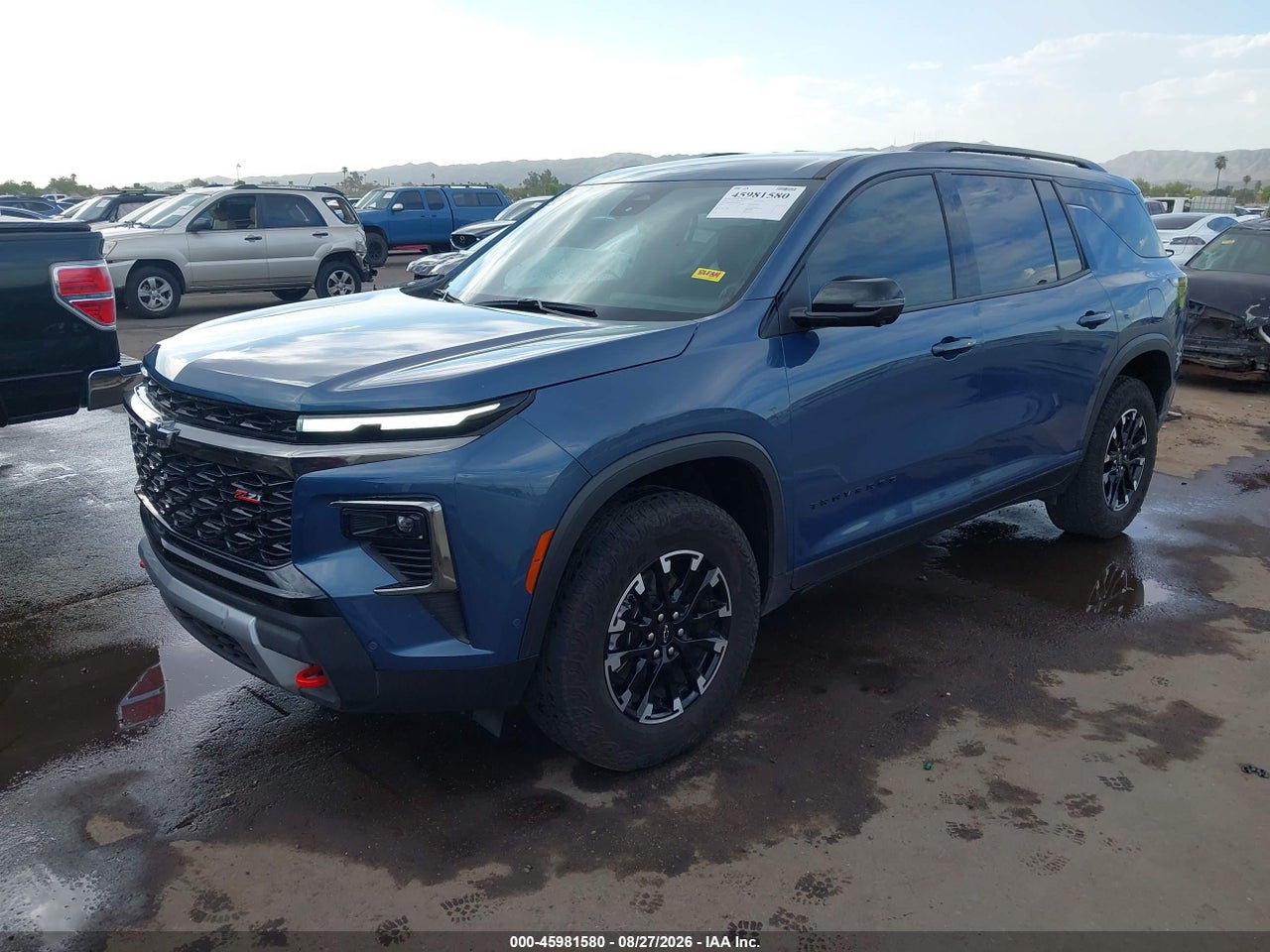 2024 CHEVROLET TRAVERSE AWD Z71 · 2/11