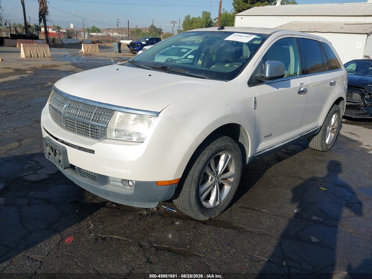 2010 LINCOLN MKX   · 2/11