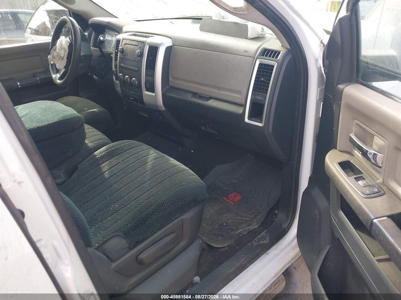 2012 RAM 1500 SLT · 5/11