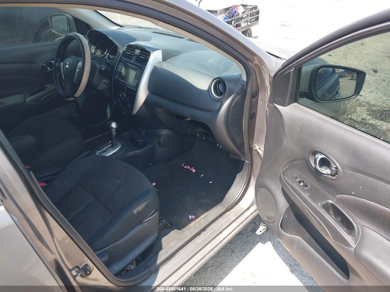 2017 NISSAN VERSA 1.6 SV · 5/11
