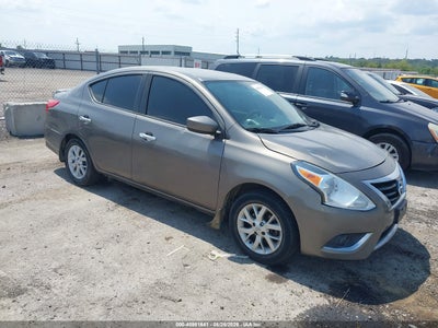 3N1CN7AP0HL****** · 2017 NISSAN VERSA 1.6 SV