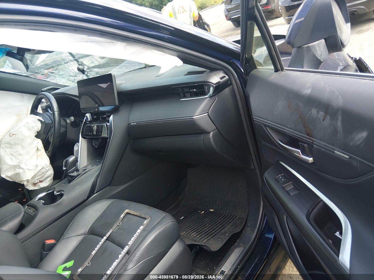 2024 TOYOTA VENZA XLE · 5/11