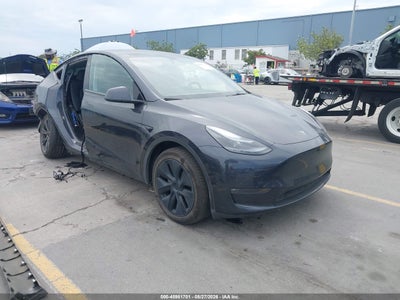 7SAYGDEEXSF****** · 2025 TESLA MODEL Y LONG RANGE DUAL MOTOR ALL-WHEEL DRIVE
