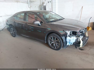 2021 TOYOTA CAMRY XLE AWD