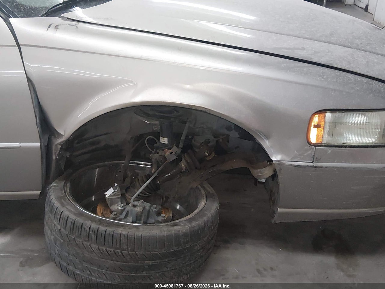 2003 CADILLAC SEVILLE SLS · 6/10