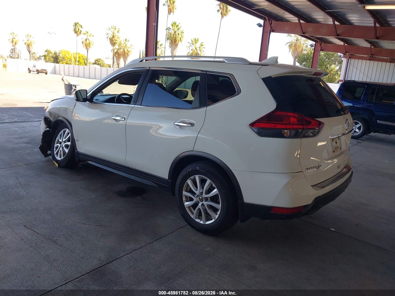 2017 NISSAN ROGUE SV · 3/11